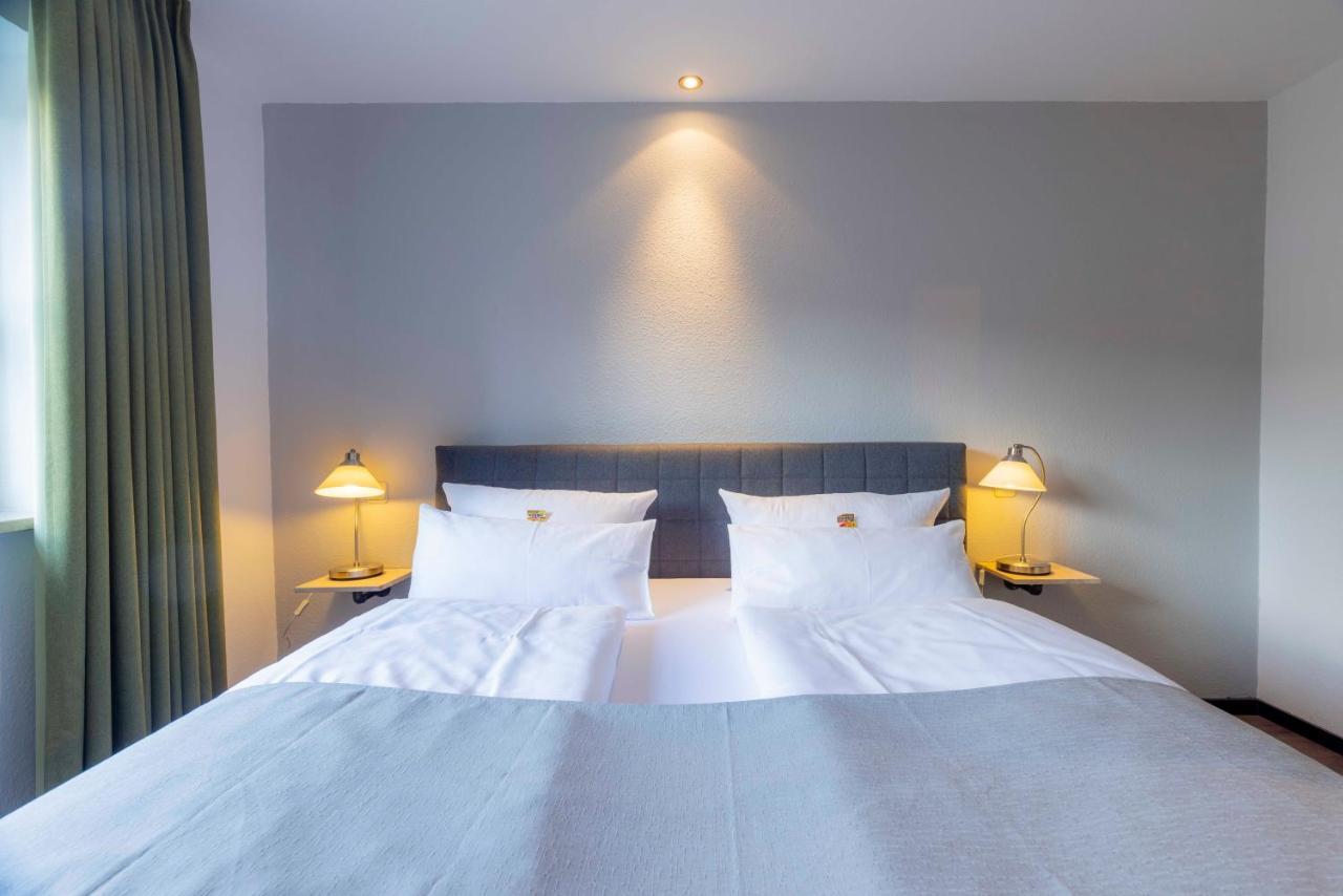 Hotel Butz 샬베우츠 외부 사진