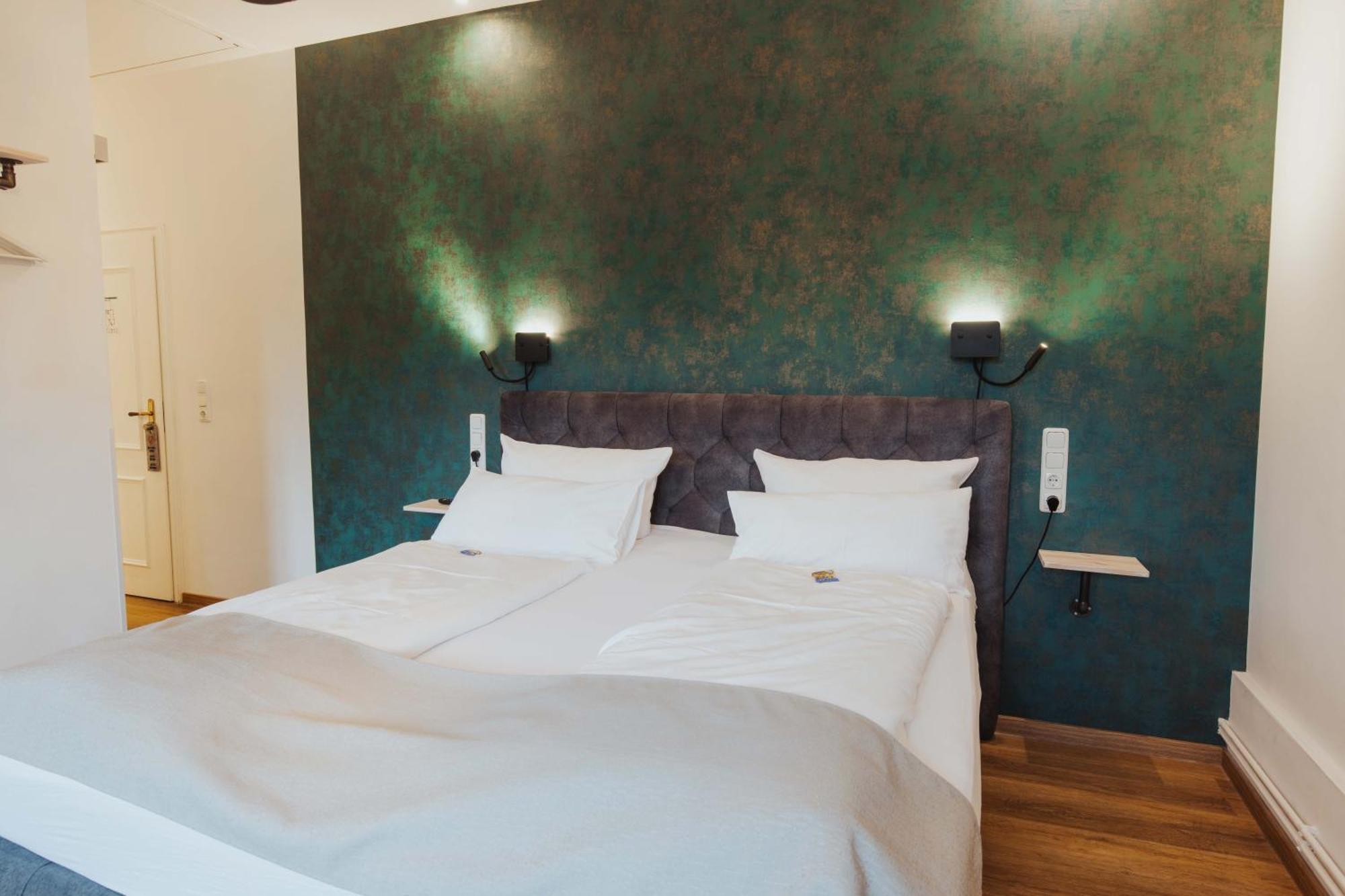 Hotel Butz 샬베우츠 외부 사진
