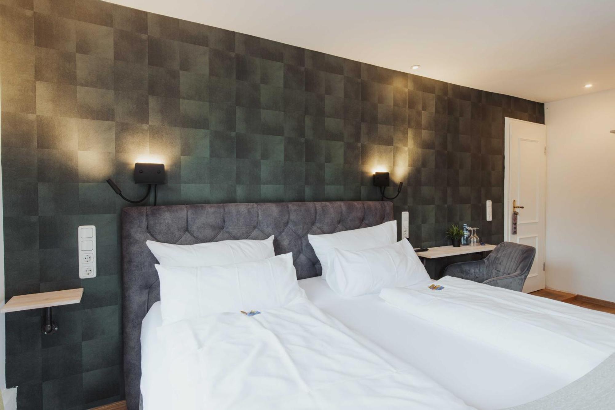Hotel Butz 샬베우츠 외부 사진